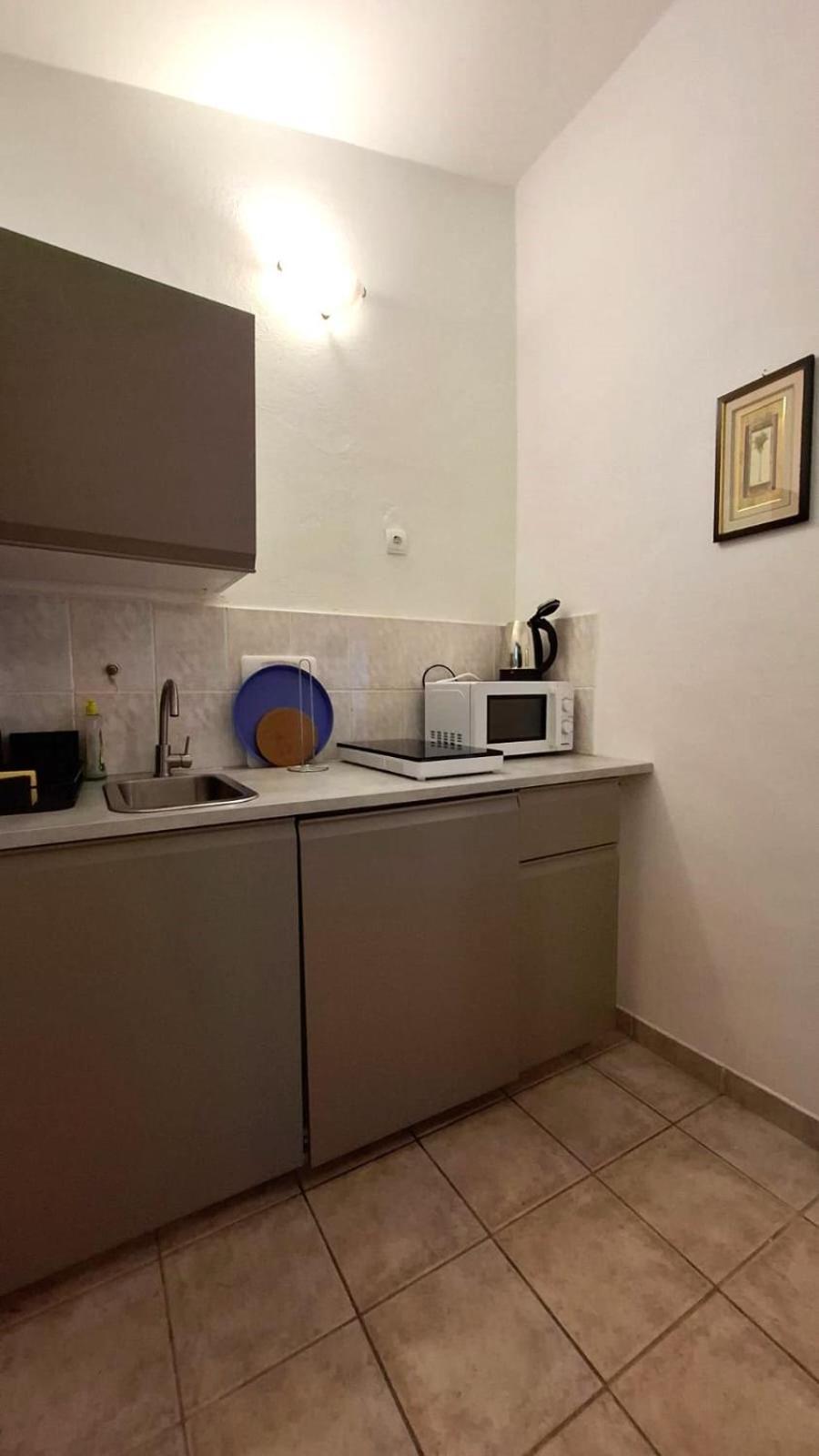 Apartman Karin Donji Karin Eksteriør bilde