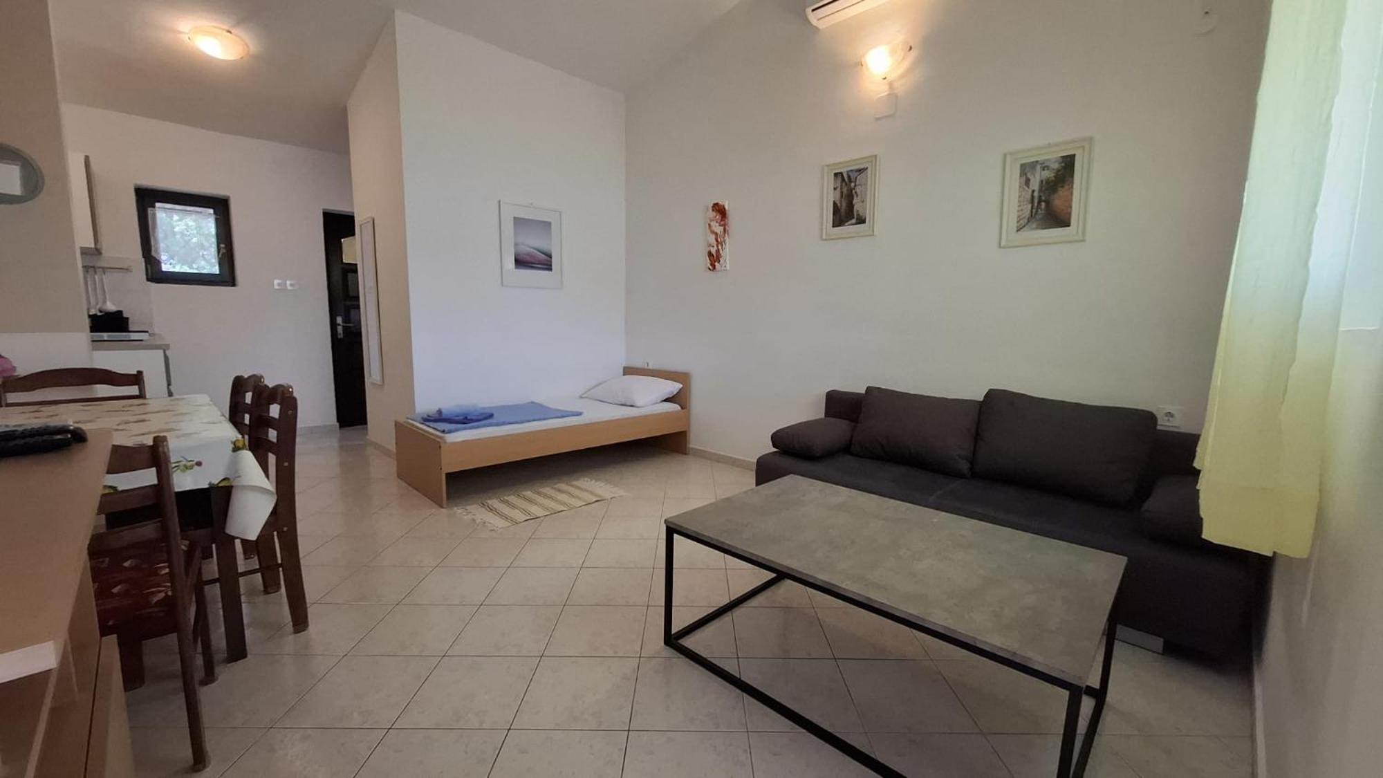 Apartman Karin Donji Karin Eksteriør bilde
