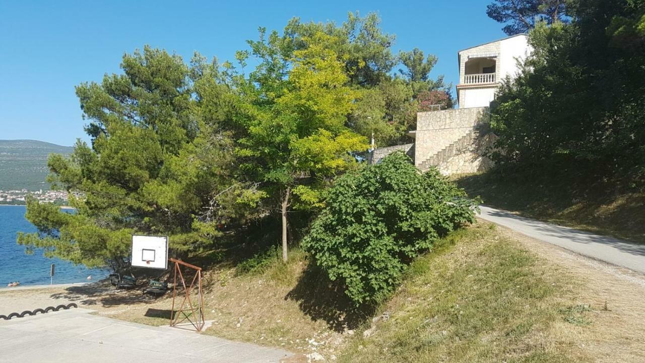 Apartman Karin Donji Karin Eksteriør bilde